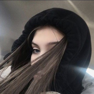 Логотип @dshikwwsss - дашулик