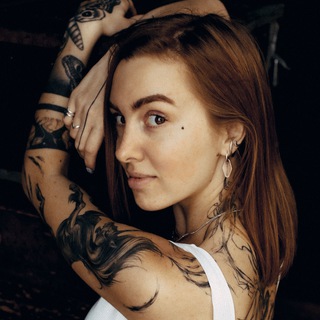 Логотип @dsokolova_art_chat - A