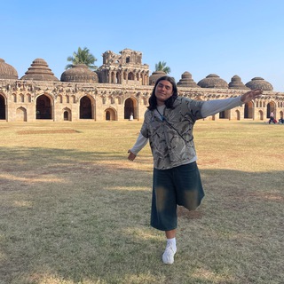 Логотип @dushnilya - илья, не душни́ @dushnilya