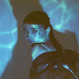 Логотип @dushnoaboutmusic - Душню о музыке