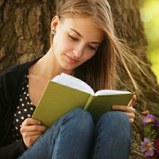 Логотип @e_books777 - Развивайся с нами🔭