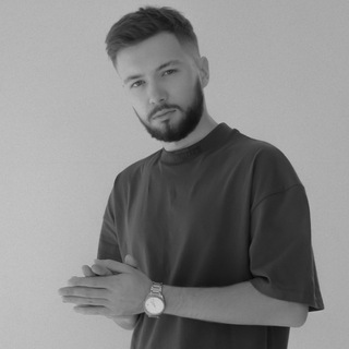 Логотип @e_krisanov - KRISANOV