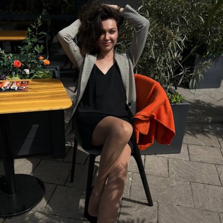 Логотип @easeinlife - Изобилие жизни 🔥