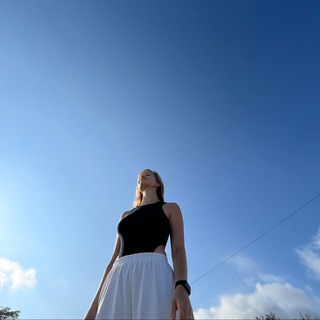 Логотип @eatrainlove - ешь, тренируйся, люби 💙