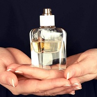 Логотип @eau_de_parfume - EAU_DE_PARFUM