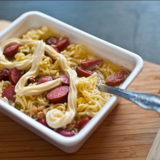 Логотип @eda_100rub - Выжить на сотку