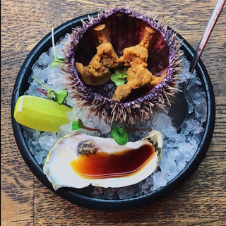 Логотип @edaknigi - Еда в книгах