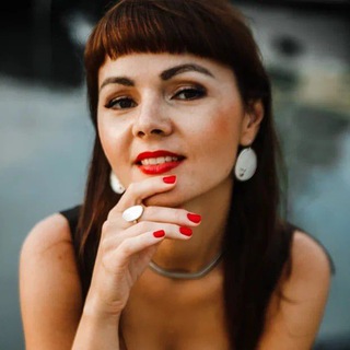 Логотип @edu_i_em - Рецепты. Путешествия Со Вкусом