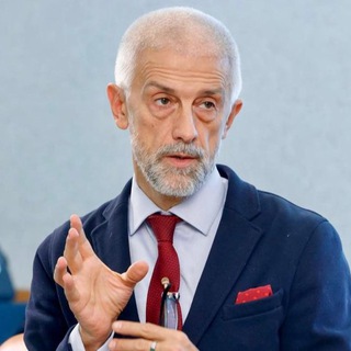 Логотип @eduardboyakov - Эдуард Бояков