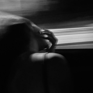 Логотип @eeaura11 - eé AURA