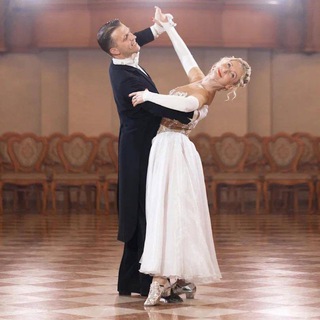 Логотип @ekbsezon - Танцевальный бал «Екатеринбуржские сезоны»