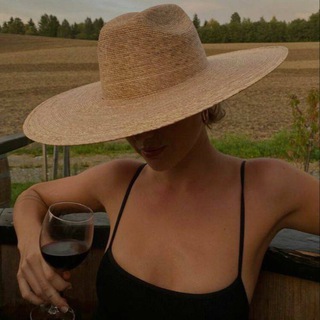 Логотип @elegance_essence - Élégance Essence | Эссенция Элегантности