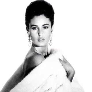 Логотип @eleganceflerey - Elegance