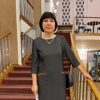 Логотип @elena_moderngranny_reviews - Взгляд со стороны