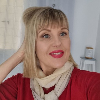 Логотип @elenafranceprovence07 - Elena France - Французский подход к телу и еде