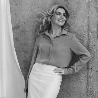 Логотип @elenagref - Елена Греф