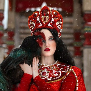 Логотип @elenarezanovachat - Прокат платьев