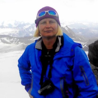 Логотип @elenatopsida - Факты на Обочине