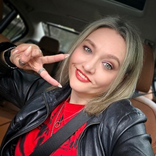 Логотип @elenavlg_bln - elenavlg.bln | лайфстайл