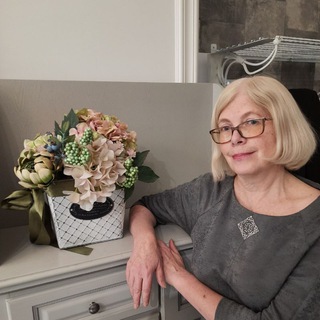 Логотип @elenavunlockyouself - Елена Влади. Разблокируй себя