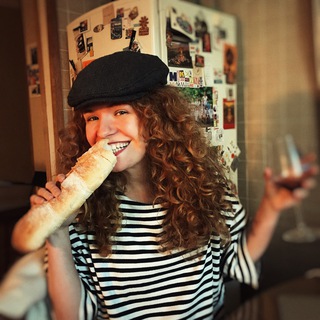 Логотип @elenporusski - Элен по-русски