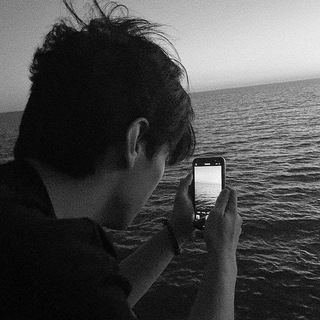 Логотип @elfndo - лето в январе.