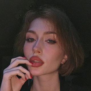 Логотип @elisavech - • Elisave •