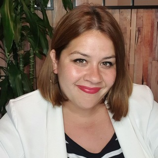 Логотип @elivistetefeliz - VÍSTETE FELIZ 🥳 club