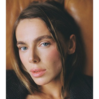 Логотип @elizkakonner - снова Элис