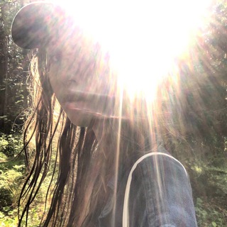 Логотип @elovvetki - skelletn