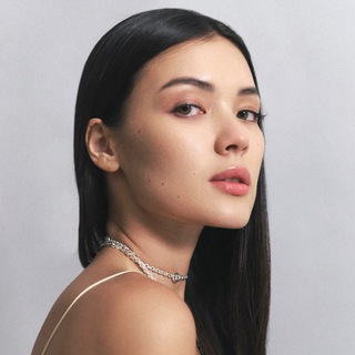 Логотип @eltyan - что надела Лиза Тян