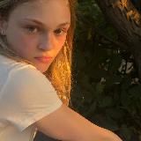 Логотип @eluaaachka - ellyaaa ֶָ֢⊹𐙚