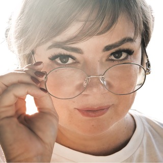 Логотип @elyazam10 - Мысли одного таргетолога ❤️