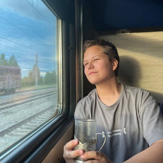 Логотип @emilka_oon - всякая всячина от эмиля