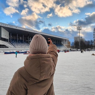 Логотип @emptiness_home - †