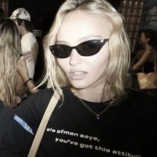 Логотип @emstari - emstari