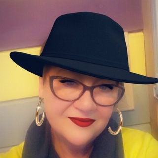 Логотип @english_4_career_move - English_4_career_move with Elena Kuznetsova