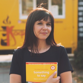 Логотип @english_movies_mandel - Людмила Мандель | Английский по фильмам