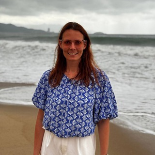 Логотип @english_with_jenny - Английский с Евгенией 🇬🇧