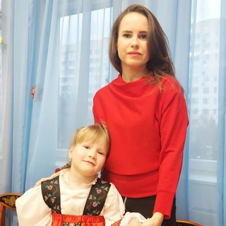 Логотип @englishlifewithelizabeth - Английский с пелёнок