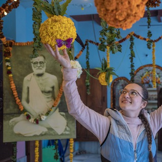 Логотип @englishprema - English with Prema