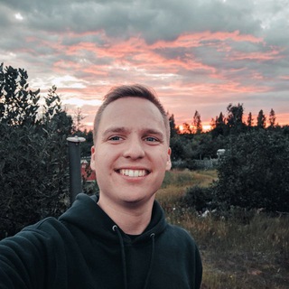 Логотип @englishvova - English Vova