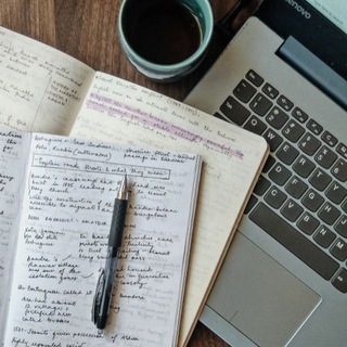 Логотип @enwordso - Wórds in English