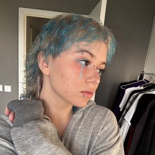 Логотип @erandaych - ɆⱤɆ₦ĐɆɎ₵Ⱨ ✟