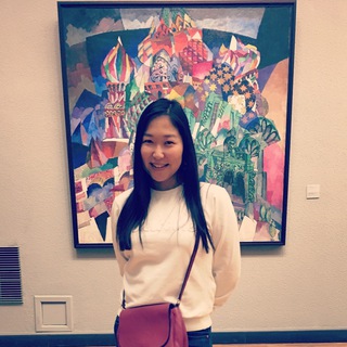 Логотип @erzhi - Erzhi_talks