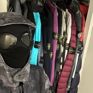 Логотип @eskwaaa - Logan Shop