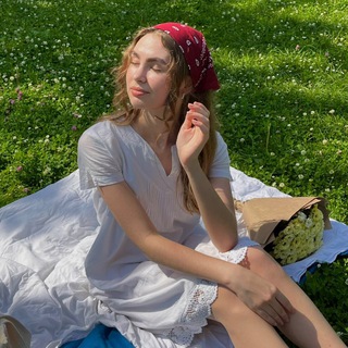 Логотип @esnym - esnymaria 🌷