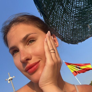 Логотип @espanolconveronica - espanika 🇪🇸✈️