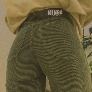 Логотип @essentiallyv - 💛 Aesthetic motivation 💛