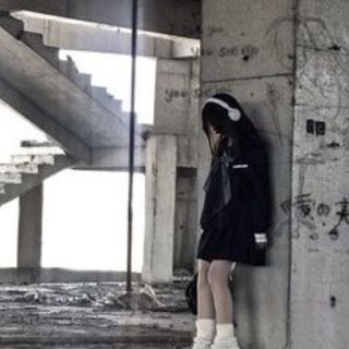 Логотип @essentialrealitylox - EssentialReality